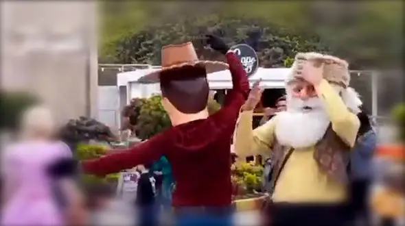 فیلم جشن مبتذل و پارتی روزانه در مزرعه کودک آمل / هنجارشکنی با کشف حجاب در ماه رمضان!