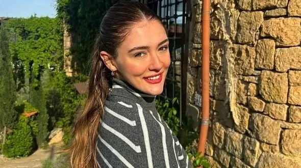 خونه زندگی سنتی زهرا گونش، ستاره 2 متری والیبال ترکیه به سبک معماری جنوبی ایران با فضای سرسبز و باصفای شمالی