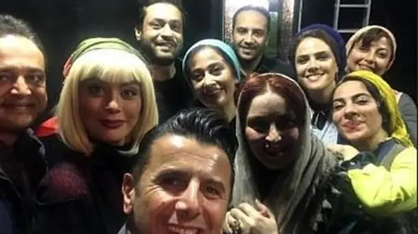 سلفی امین حیایی با خانم‌های بازیگر +عکس 
