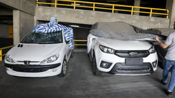 فیلم اختصاصی از  دخمه دلالان خودروهای زیر زمینی در قلب تهران + جزئیات