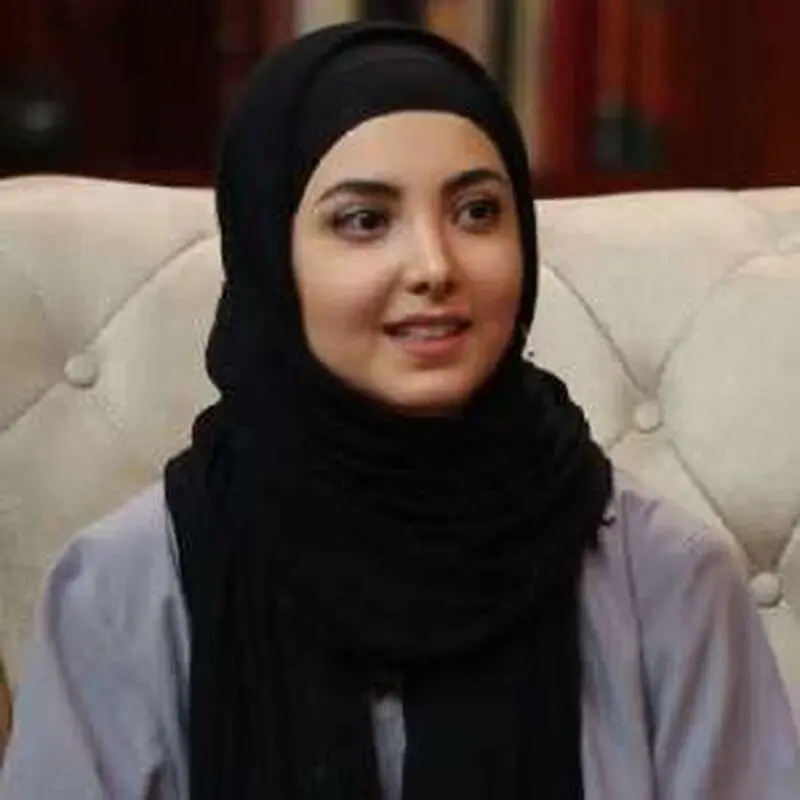 زیبا کرمعلی