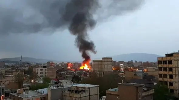 عکس / راز لکه سیاه در آسمان ارومیه چیست ؟ 