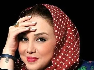 عکس/ بهنوش بختیاری: علی آقای دایی ستونی اگه نباشی تهرون کجه، برج میلاد خلال دندونته، پرواز هواپیماها هم به مشکل خورد