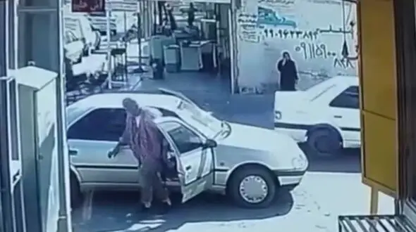 فیلم لحظه سرقت مسلحانه از طلافروشی در خیابان معلم رودان هرمزگان