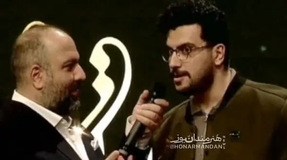 فیلم / امیرحسین قیاسی در جشن حافظ: وای جایزه گرفتم  گفتن با علی اوجی باشی حله همه چی