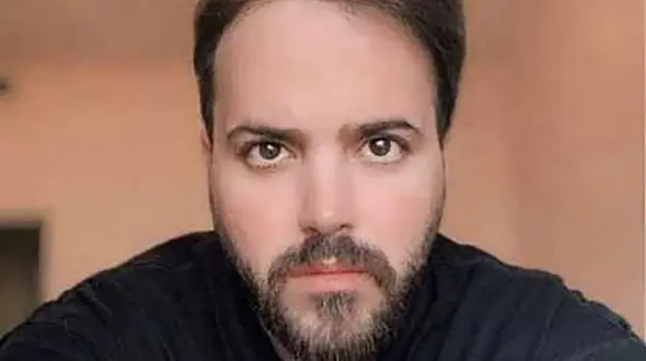 دانلود آهنگ باشکوه علی عبدالمالکی به نام شده ای دلبر و دلدار / پدر عشق بسوزد...