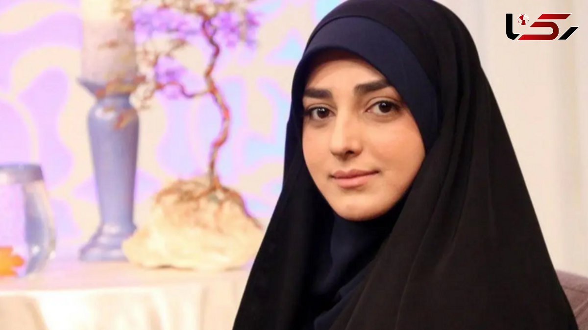 دکوراسیون بزرگ و دلباز اتاق پذیرایی خانه ستاره سادات قطبی با چیدمان شیک و بی نظیر / انقدر بزرگ و لاکچریه ته خونش معلوم نیست!