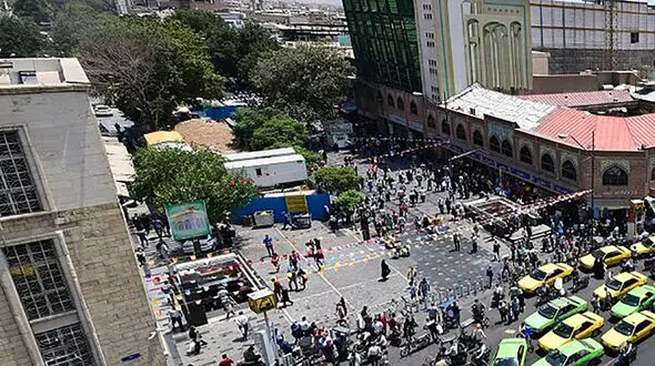 معظل جای پارک در پایتخت‬ و‬ واقعی‬ شدن‌ «کیوون» در سریال «برره» اطراف بازار/جای پارک 300 هزار تومانی