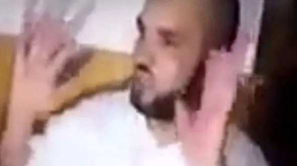 ارتباط سیاه با یک زن در حیاط پشتی مسجدی در مصر + عکس