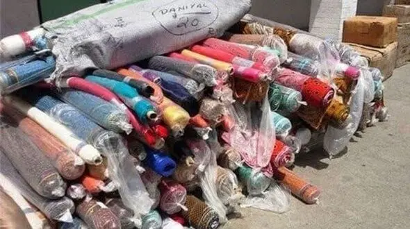تعزیرات مرد قاچاقچی پارچه در کوهدشت را نقره داغ کرد