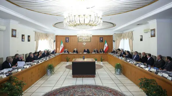 تأکید رئیس‌جمهور بر پیگیری مطالبات فعالان اقتصادی در دولت/ تشریح روند انتخاب رئیس کل بانک مرکزی