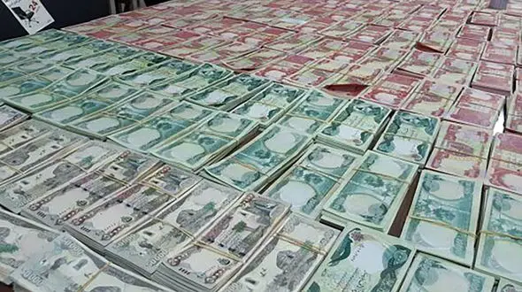 راز دلارهای تقلبی در بانه فاش شد