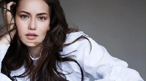 عکس لباس عروس محشر و ایرانی  فحریه اوجن + بیوگرافی خانم بازیگر و عکس های شوهر جذابش !