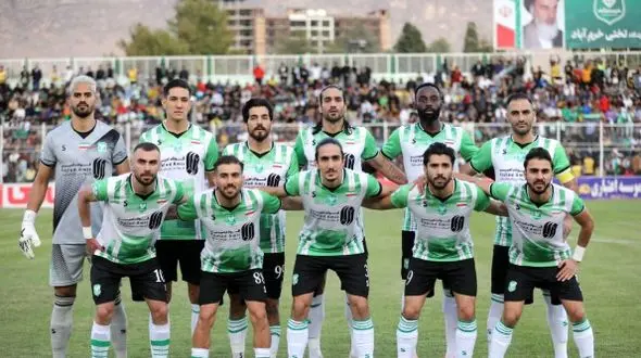پوستر نوستالژی باشگاه خیبر برای بازی با پرسپولیس