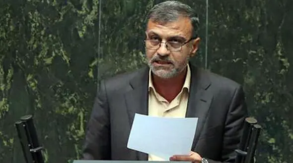 ساماندهی وضعیت کارگران بی شناسنامه و بیمه نشده ؛ مطالبه جدی نمایندگان مجلس از وزیر کار