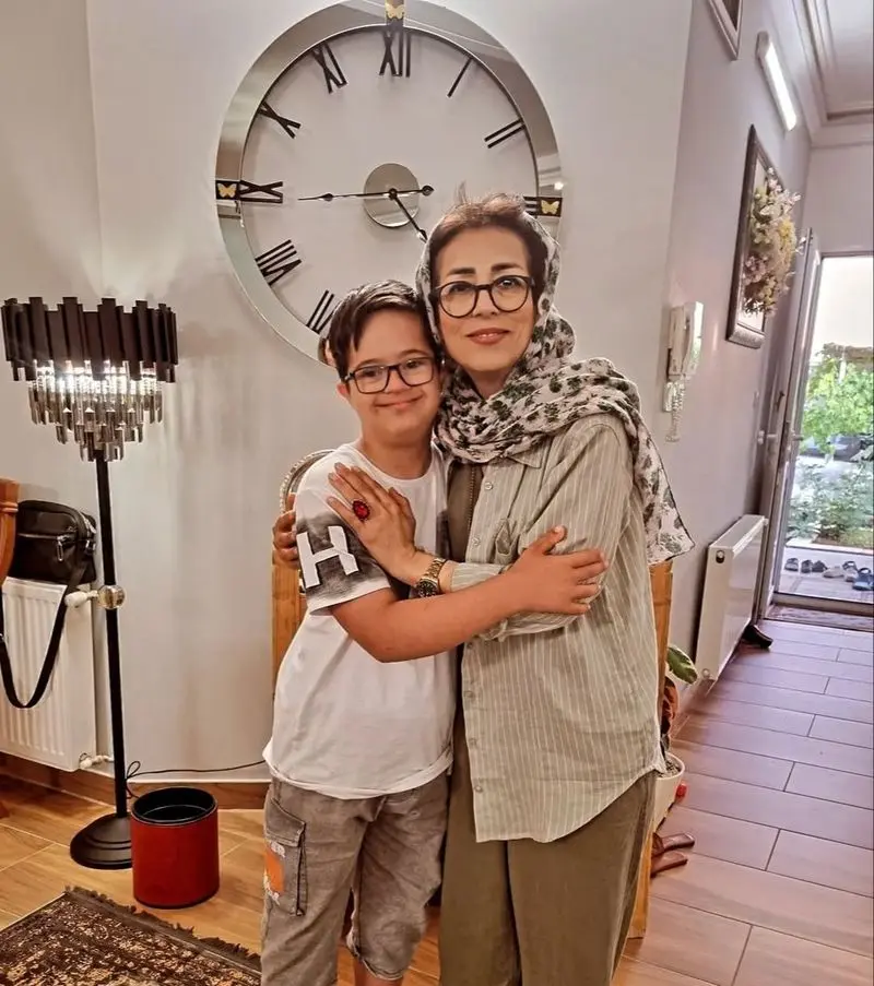 چیدمان منزل اکبر عبدی