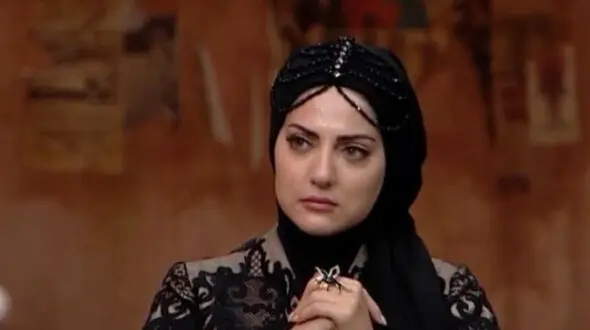 هلیا امامی: من برادرم رو وقتی 8 سالش بود جلوی چشم خودم از دست دادم / گریه خانم بازیگر اشک همه را در آورد
