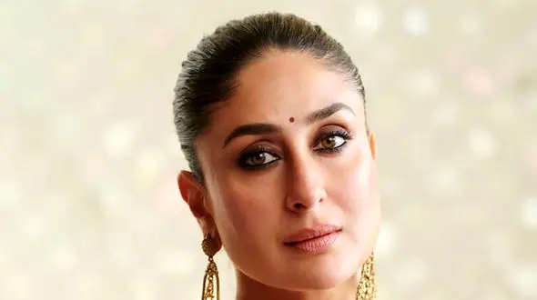 این بازیگر مشهور هندی چگونه حتی در 44 سالگی هم تا این حد زیبا و درخشان است؟