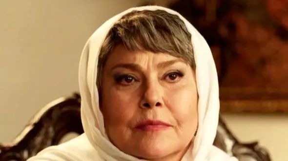  لقب جذاب ترین خانم بازیگر برای «مهرانه مهین‌ترابی» در سال 1365  + چهره اش در اولین فیلم سینمایی‌اش 