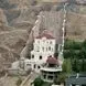 فیلم / آقازاده پنج پنت هاوس و خودروهای رنگارنگ دارد از جنگ ضرر می کند / مردمی که خانه و خودرو ندارند چیزی برای از دست دادن ندارند