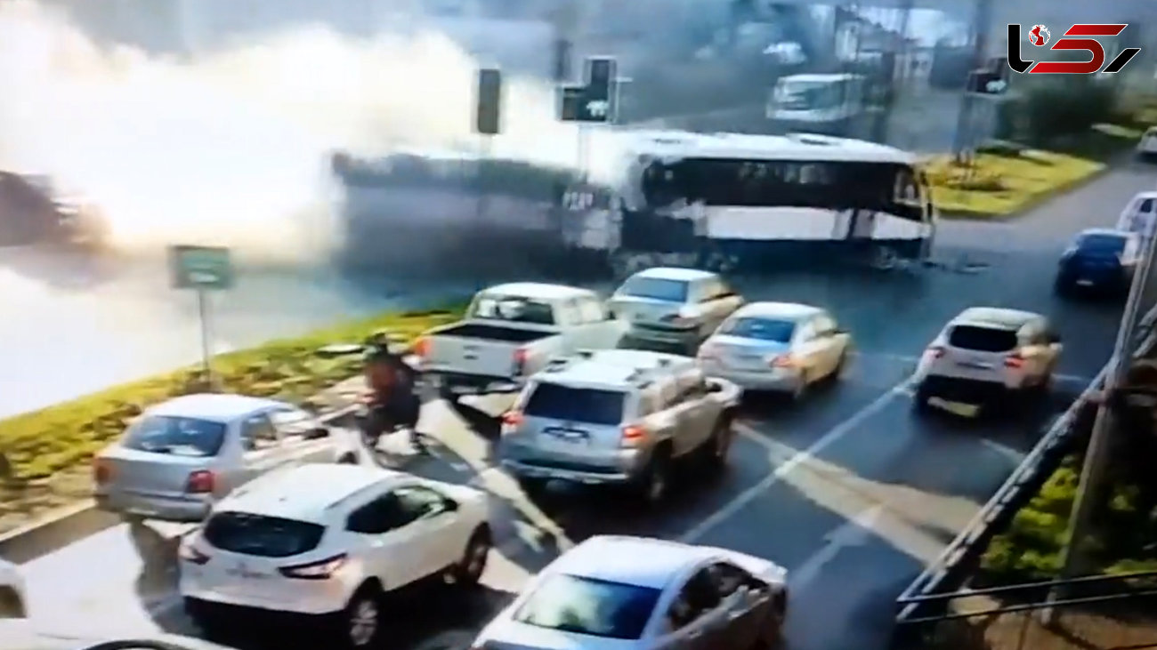 راننده کامیون عصبانی سرنشینان یک اتوبوس را به کام مرگ کشاند + فیلم