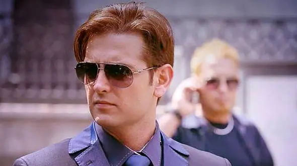 نگاهی به کیک تولد 1 سالگی قرمز رنگ و گِرد امیرحسین آرمان ، شهریار سریال کیمیا + عکس