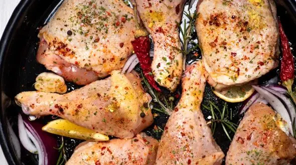 علت سفت شدن مرغ در زمان پخت و راهکارهای جلوگیری از آن