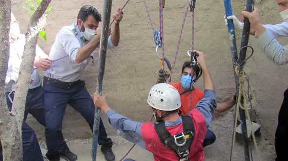 مرگ کارگر در چاه / در اصفهان