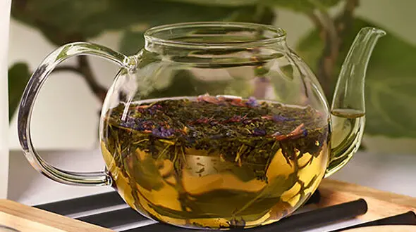 این نوشیدنی ساده جلوی 3 نوع سرطان رو می‌ گیره