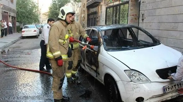  آتش گرفتن مبهم خودرو تیبا + تصاویر 