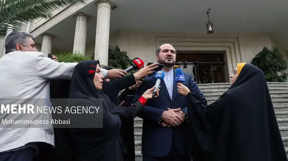 از فردای روز انتخابات در نهاد ریاست جمهوری و معاونت اجرایی بودم