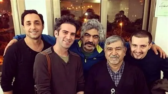 فیلم آواز باشکوه و رقص بازیگرا با آهنگ ای شاخ تر برقصا فقط هنرمایی از رقص هوتن شکیبا/چه قری میده!