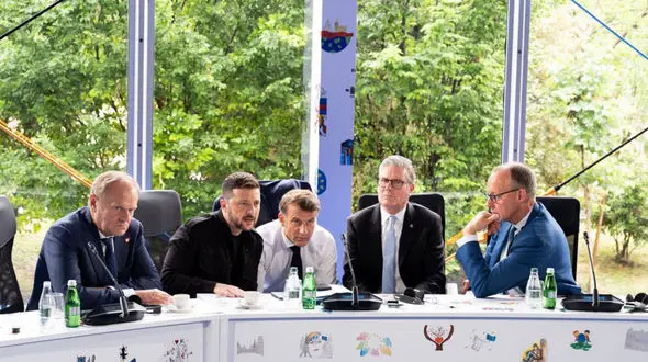 Trump Says Zelenskyy ‘Not Ready’ to Accept US Peace Proposal Ahead of UK-EU Leaders Meeting