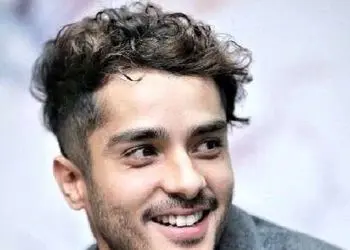 لحظات ناب پدر و پسری ساعد سهیلی و فرزندش + عکس / رونمایی از چهره جدید و متفاوت تئو کوچولو