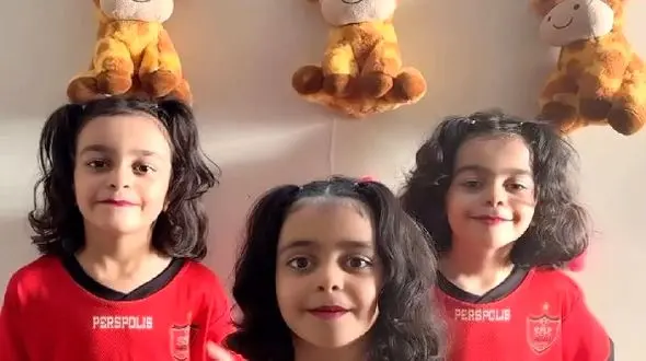 فیلم آواز شاد / خواهران 3 قلو آهنگ با من قهر نباش رو میخونن و میرقصن ! / فقط  لباساشونو