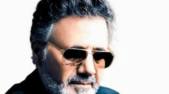 دانلود آهنگ باشکوه معین به نام نفسم نیست / بی تو زندونی اشکم ...