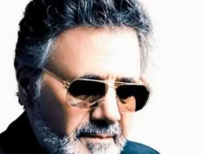 دانلود آهنگ معین به نام نفسم نیست / بی تو زندونی اشکم 