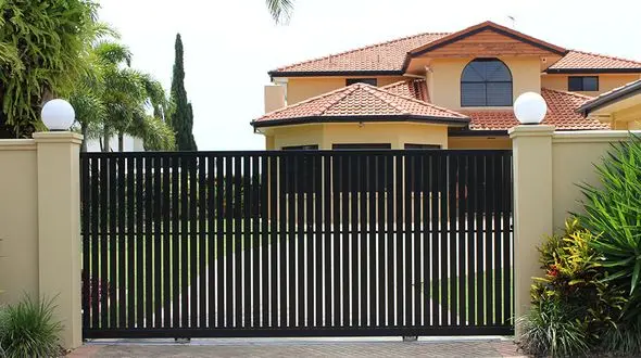 امنیت و عملکرد هوشمند در ورودی پارکینگ‌ها و اماکن پرتردد