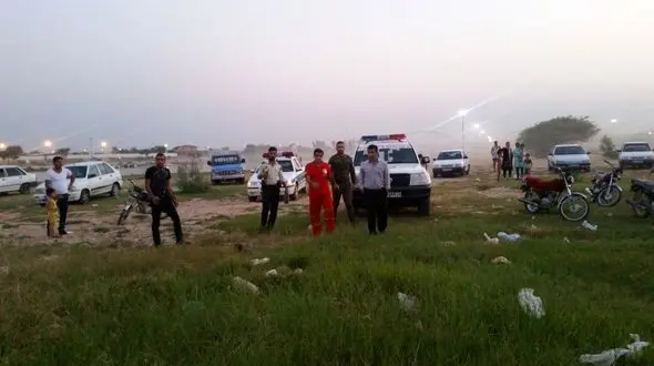 تلاش برای یافتن جسد سعید در رودخانه شوشتر + عکس 