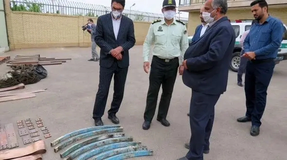 دستگیری باند سارقان قالب های مسی در میبد 