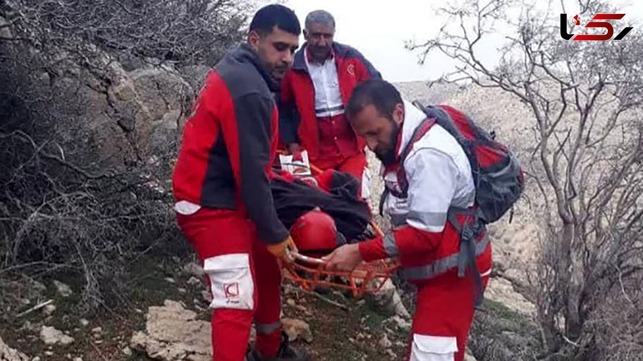 5 ساعت عملیات طاقت فرسا برای نجات زن ۴۸ ساله در ارتفاعات رودشیر سپیدان