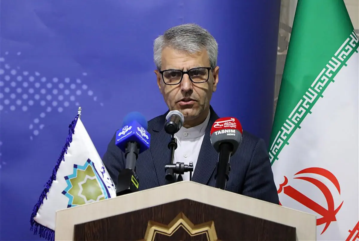 حفظ وگسترش زبان‌فارسی بخشی از دیپلماسی عمومی وزارت خارجه است/ جایزه پارسی‌جان به سخنگوی وزارت خارجه رسید