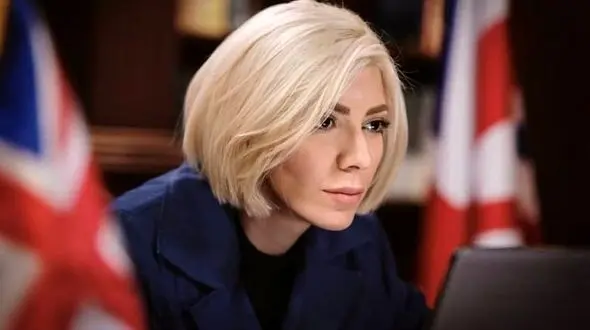 چگونه خانم بازیگر ایرانی با موی واقعی خود در سریال گاندو حاضر شد؟