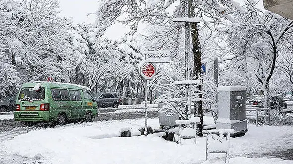بارش برف و باران در ۲۳ استان/ احتمال آبگرفتگی معابر