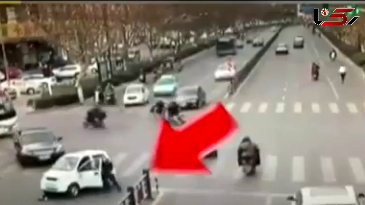 زن جوان همزمان 2 تصادف وحشتناک کرد! +فیلم