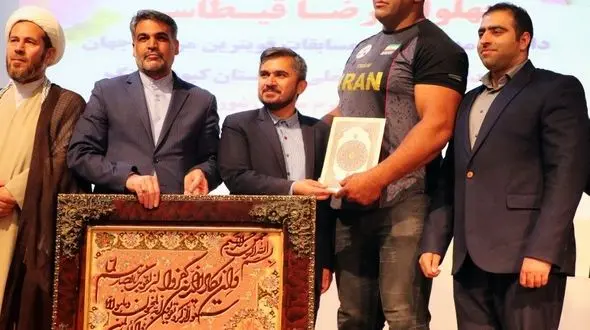 مراسم تجلیل از قهرمان قویترین مردان برگزار شد/ حضور معاون وزیر ورزش و ریاست فدراسیون در کبودرآهنگ 