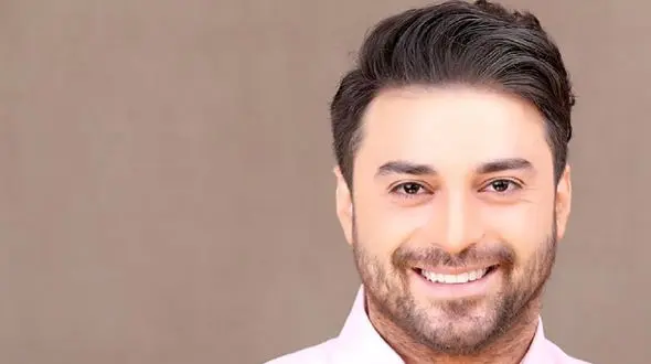 عکس آثار پیری بر چهره بابک جهانبخش