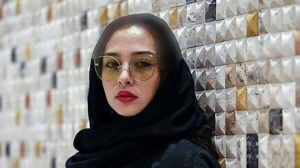 استایل حیرت آور آناهیتا درگاهی در اکران یادگار جنوب / 5 دلیل که این لباس های خاص و نوستالژی را پوشید!