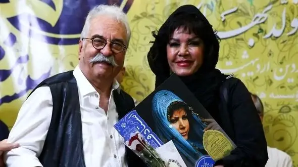 عکس ها /  دیدار هنرمندان با فرزانه کابلی برای همدردی / نگاهی به چیدمان خانه پر از عزای هادی مرزبان با حضور بازیگران غمگین 