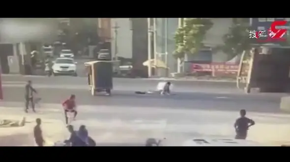 این مرد باید می مرد اما زنده ماند + فیلم لحظه حادثه